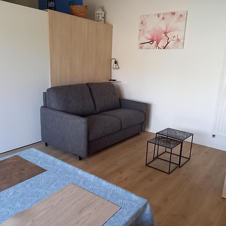 Gite La Petite Maison Montournais Buitenkant foto